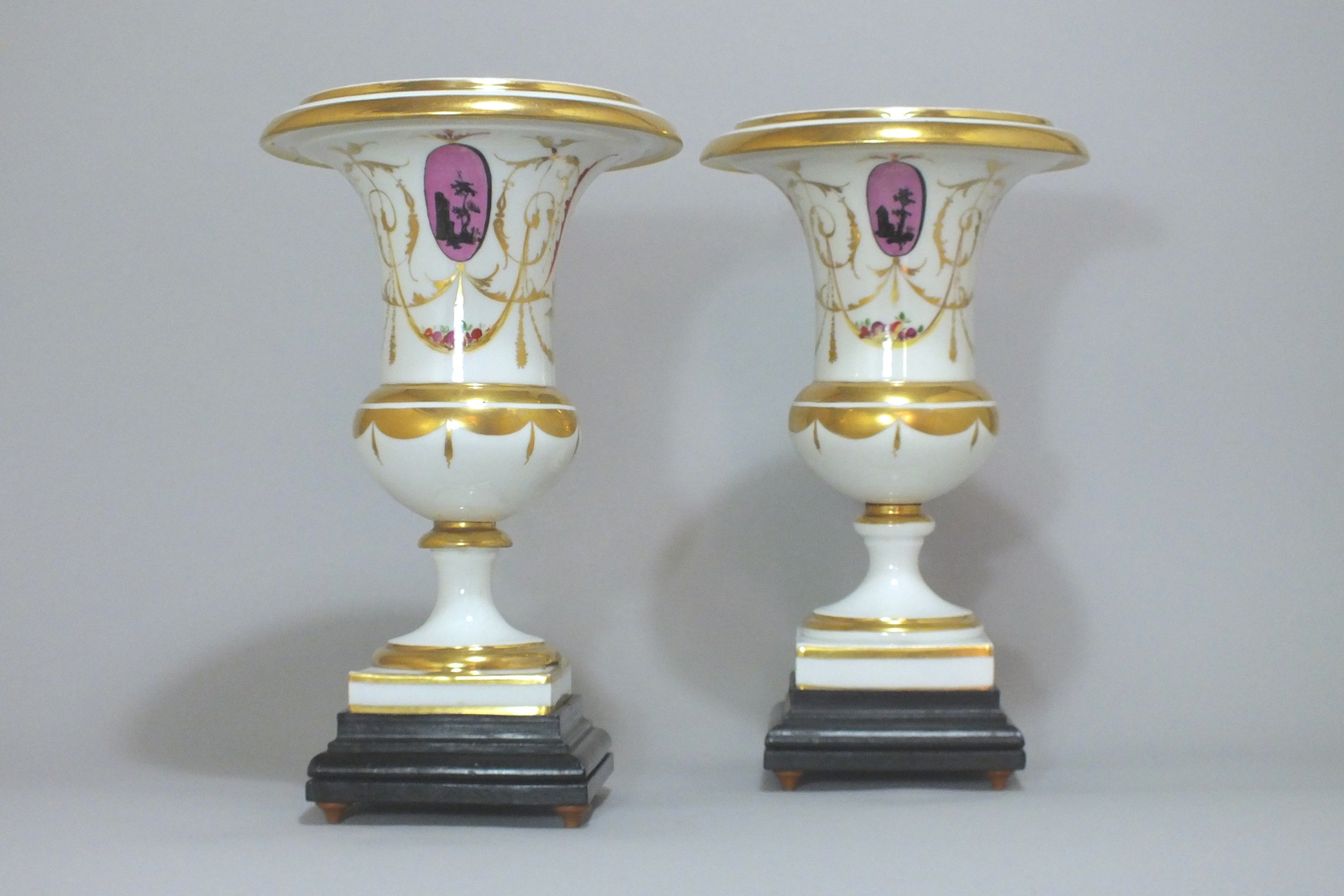 Paris - Pair of vases decorated "Salembier" - End of the Eighteenth Century