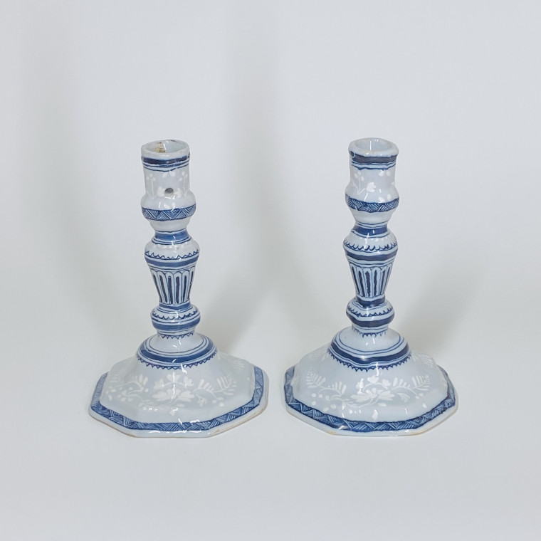 Pair of earthenware candlesticks from Saint-Amand-les-Eaux - Eighteenth century