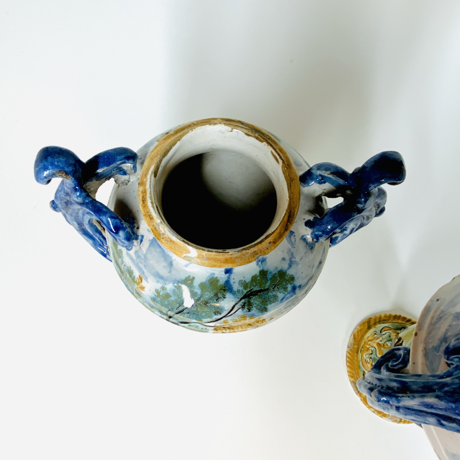 Paire de vase en faïence de Naples - Début du XVIIIe siècle