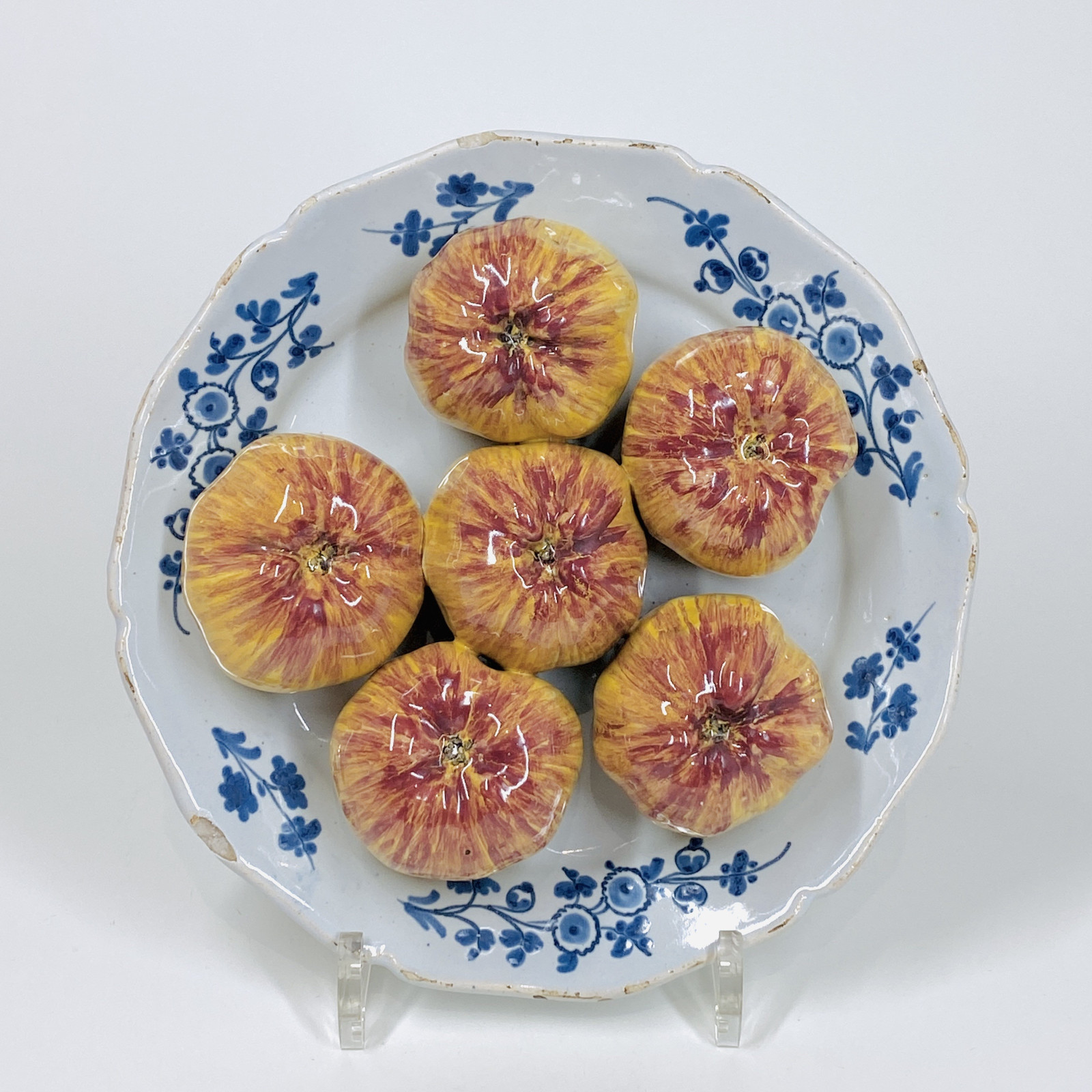 Assiette trompe l'oeil en faïence de Nevers - XVIIIe siècle