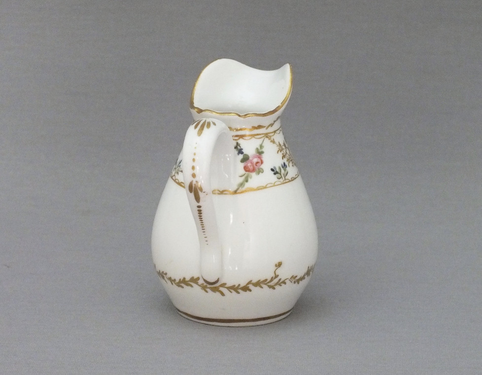 Paris - milk jug - Locré - eighteenth Century