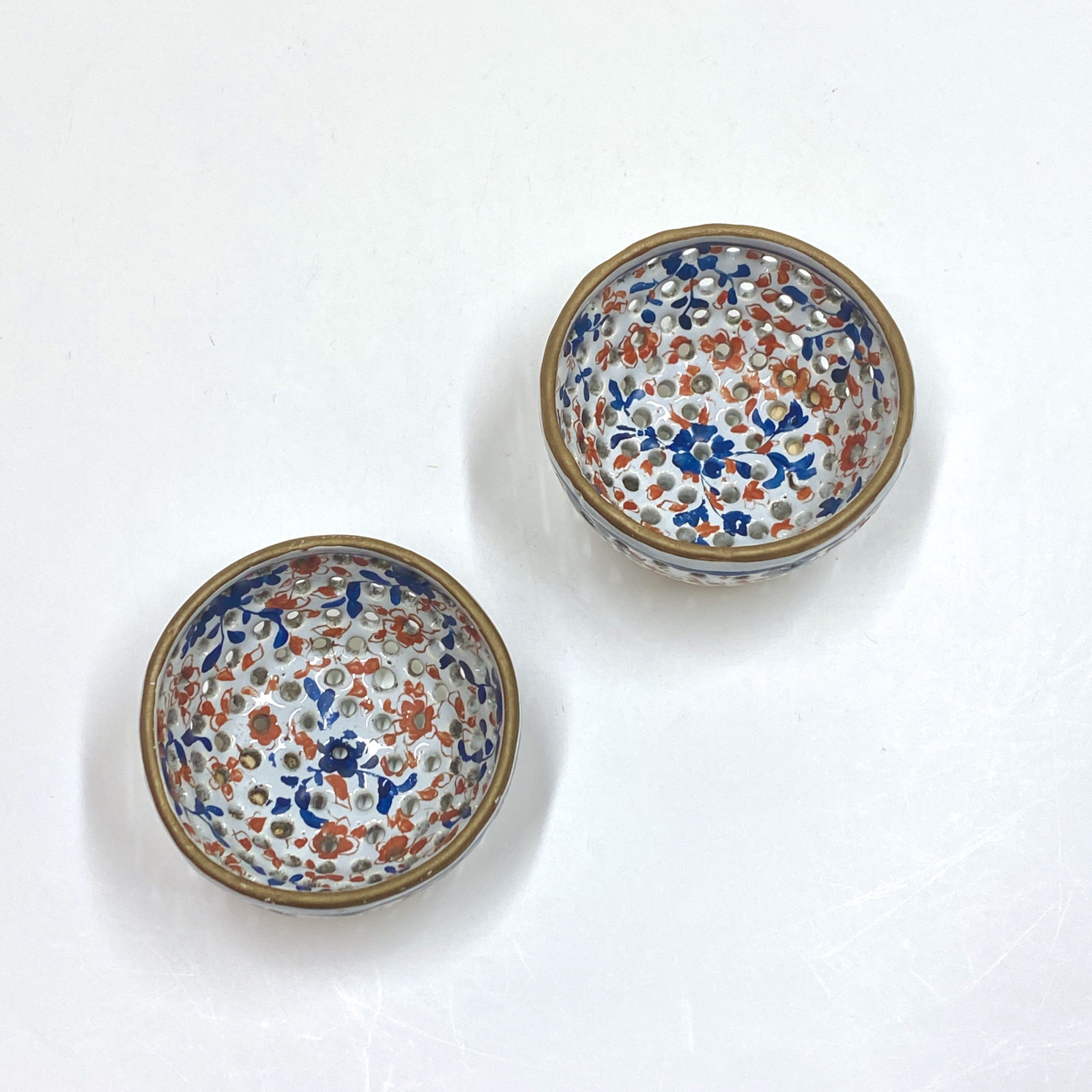 Pair of small earthenware drainers from Delft or Germany - Eighteenth century