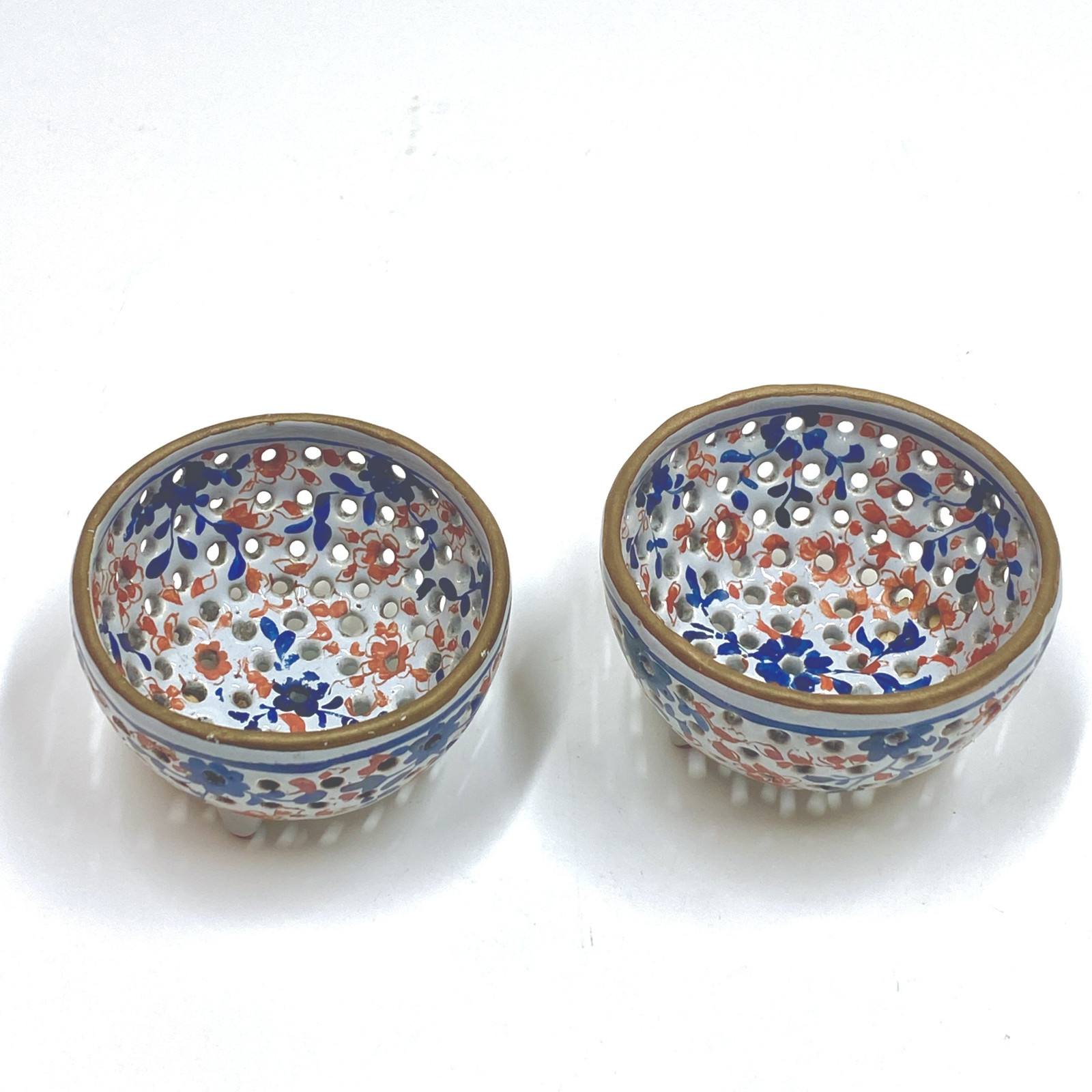 Pair of small earthenware drainers from Delft or Germany - Eighteenth century