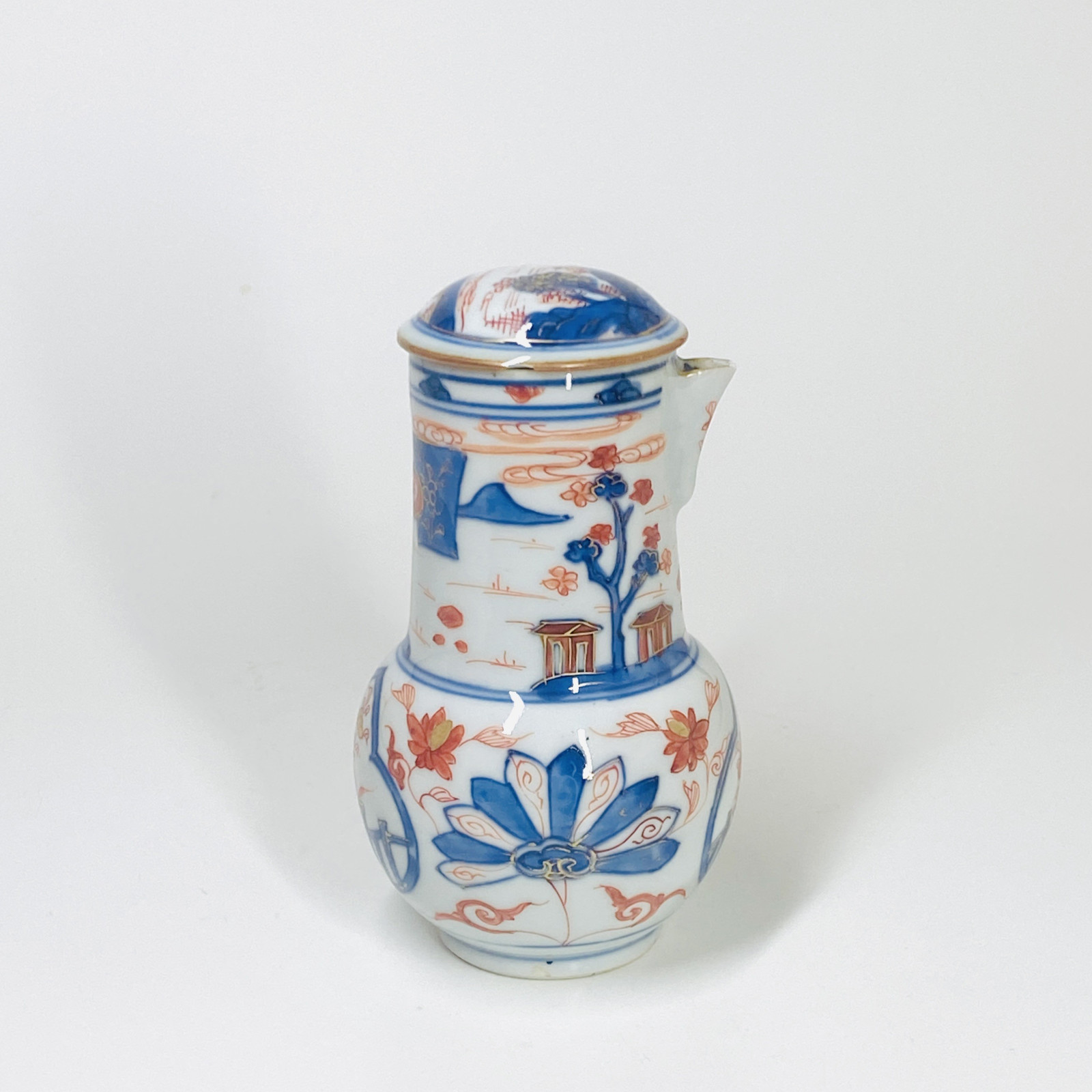Chinese porcelain jug with Imari decoration - Eighteenth century