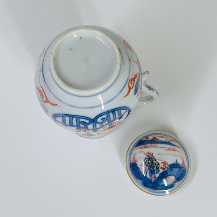 Chinese porcelain jug with Imari decoration - Eighteenth century