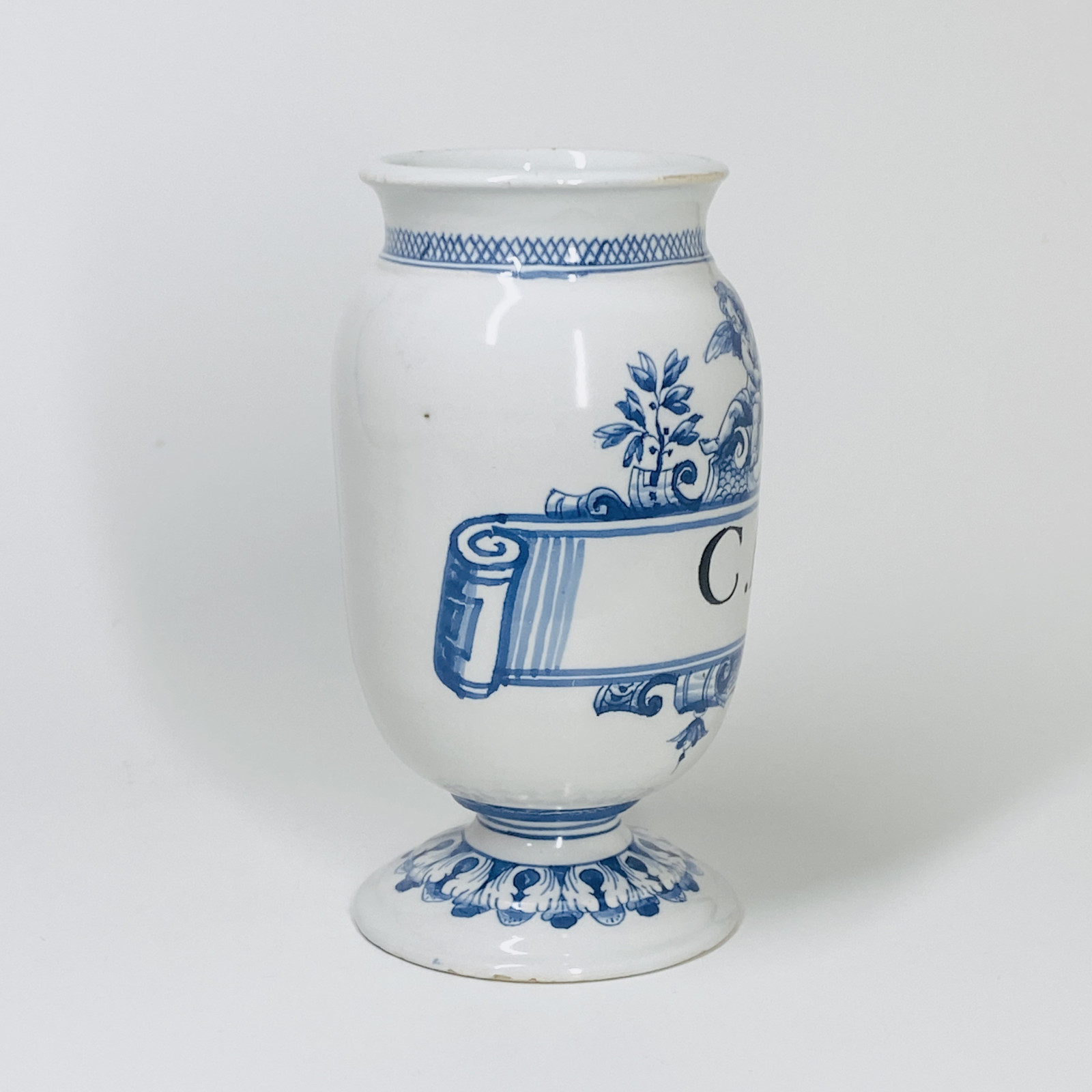 Pot canon en faïence de Moustiers - XVIIIe siècle - VENDU