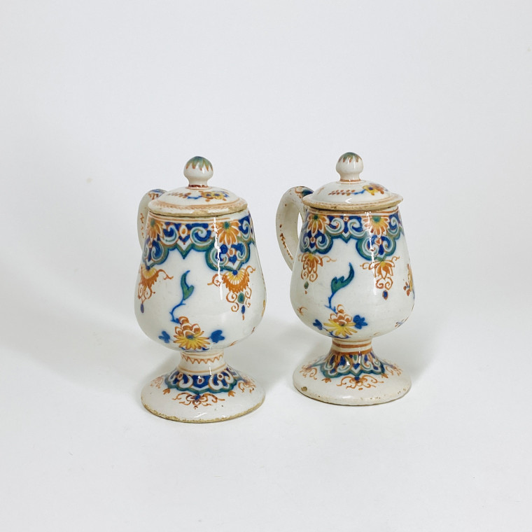Pair of Delft earthenware mustard pots - Eighteenth century
