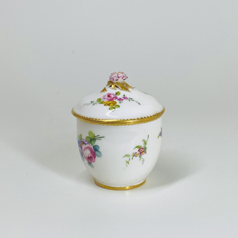 Sèvres soft porcelain sugar pot - Eighteenth century