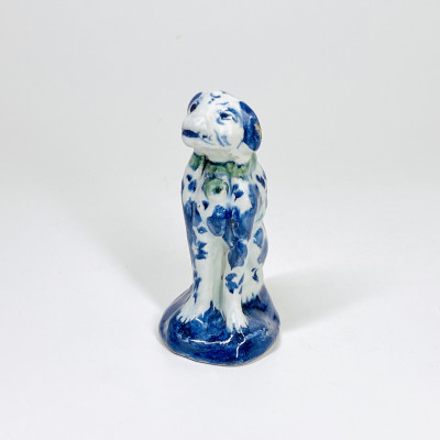 Delft - Statuette figurant un chien - XVIIIe siècle