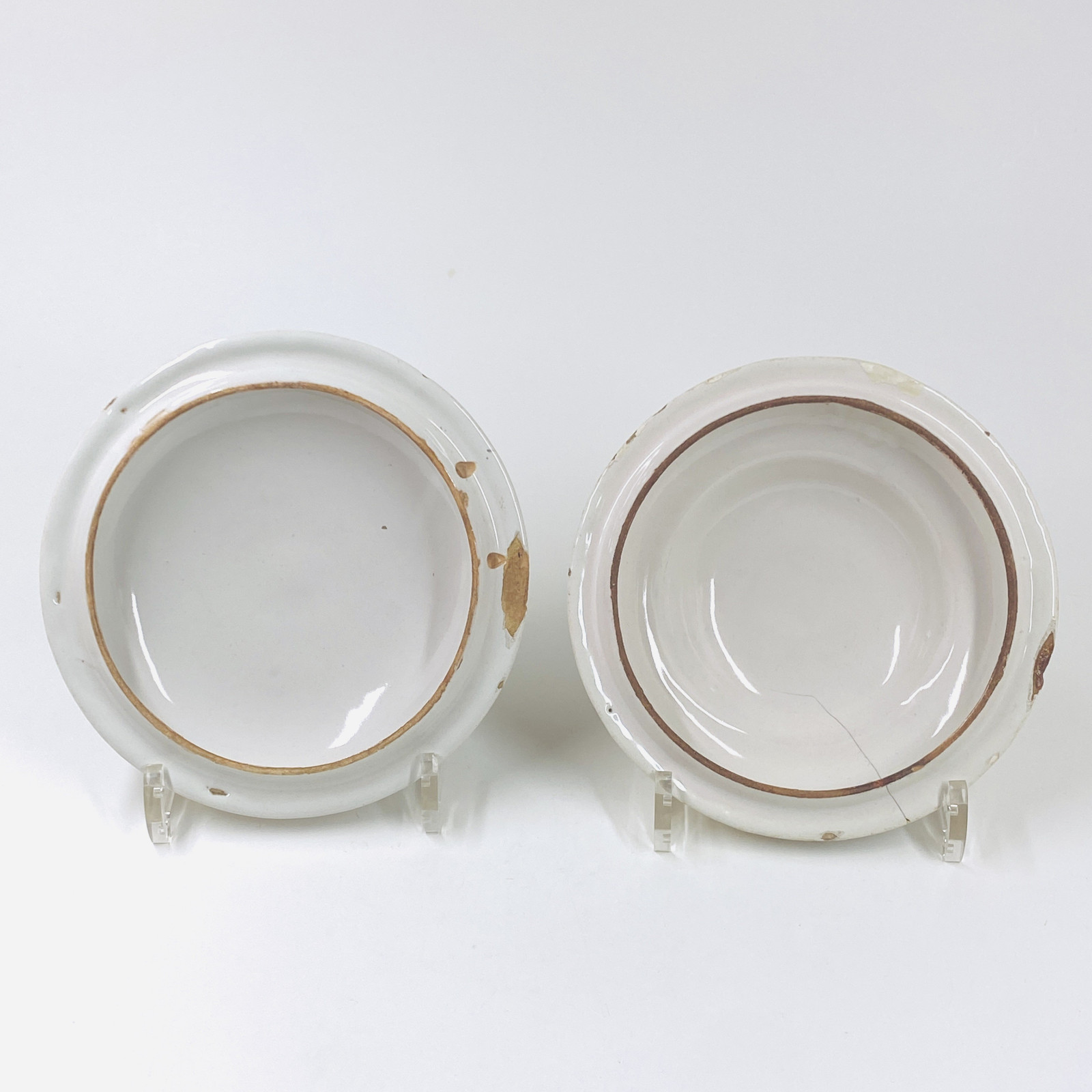 Marseille - Fauchier - Two lids decorated in yellow monochrome - Eighteenth century