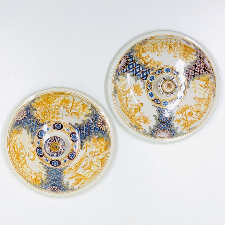Marseille - Fauchier - Two lids decorated in yellow monochrome - Eighteenth century