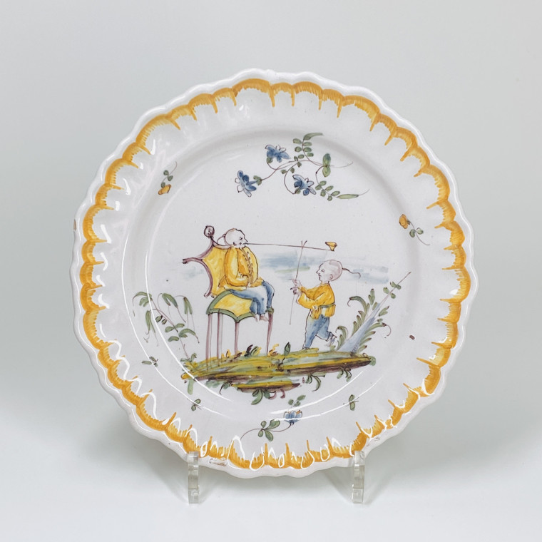 Plate depicting two Chinese - Eighteenth century