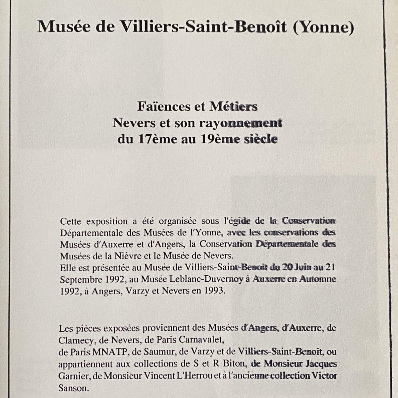 Assiette en faïence à décor illustrant le métier de ramoneur  - Datée 1829