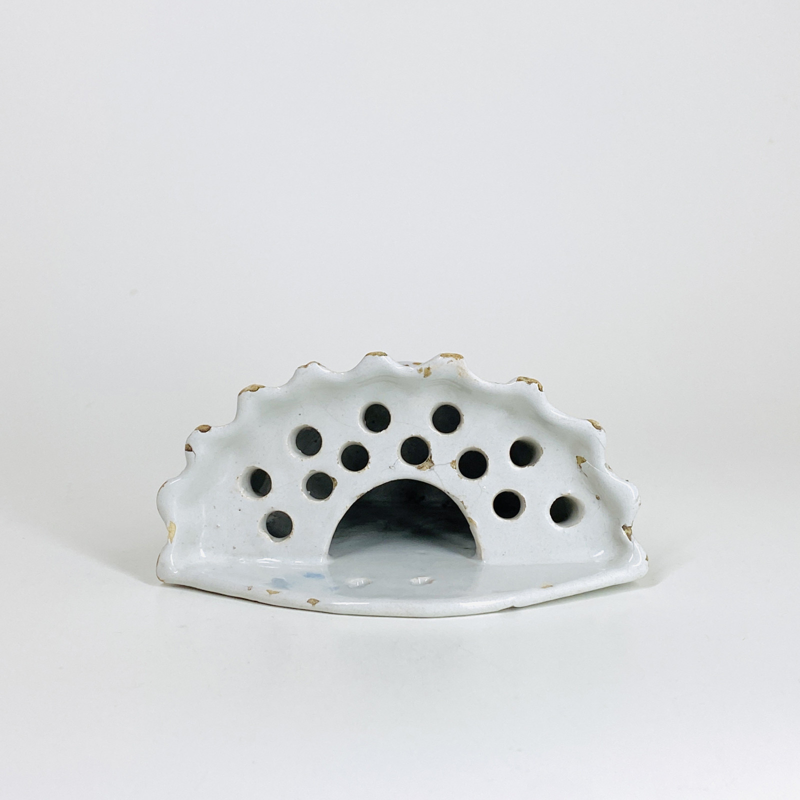 Bouquetière en faïence de Lyon à l'autruche - XVIIIe siècle