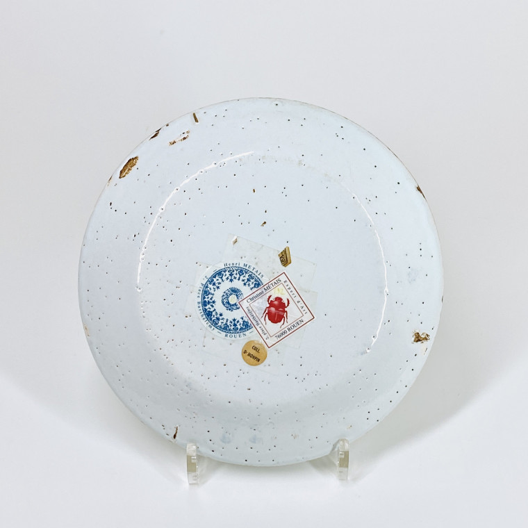 Rouen earthenware plate called "aux chinois à la robe noire" - Eighteenth century