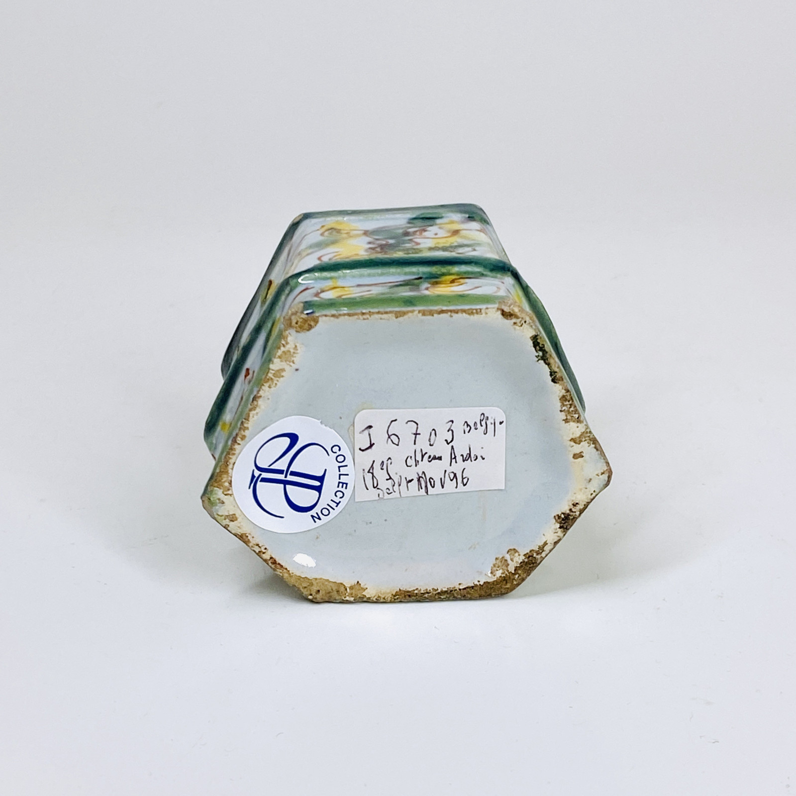 Statuette en faïence de Delft - XVIIIe siècle