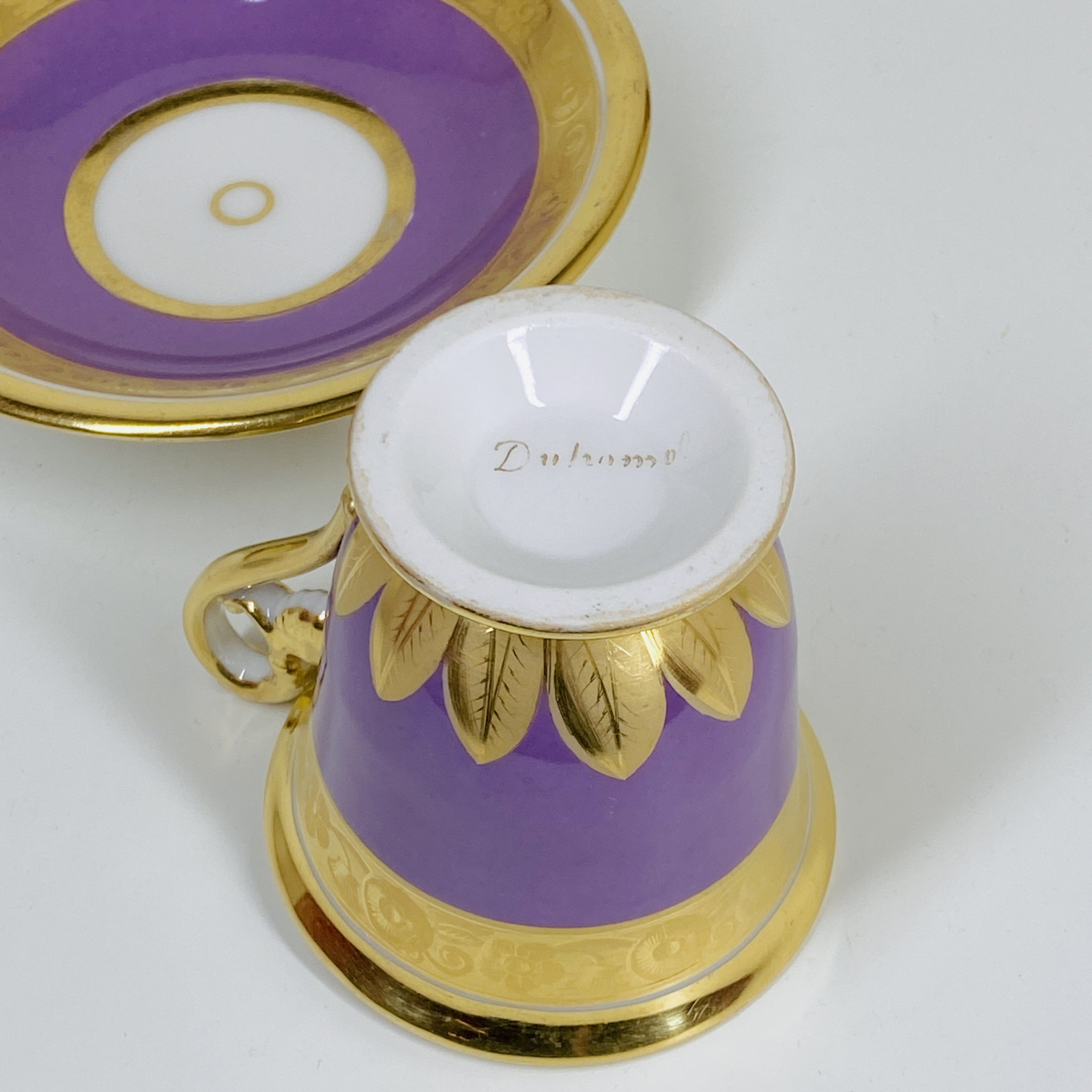 Paris - Manufacture Duhamel - Porcelain cup with purple background - Early nineteenth century