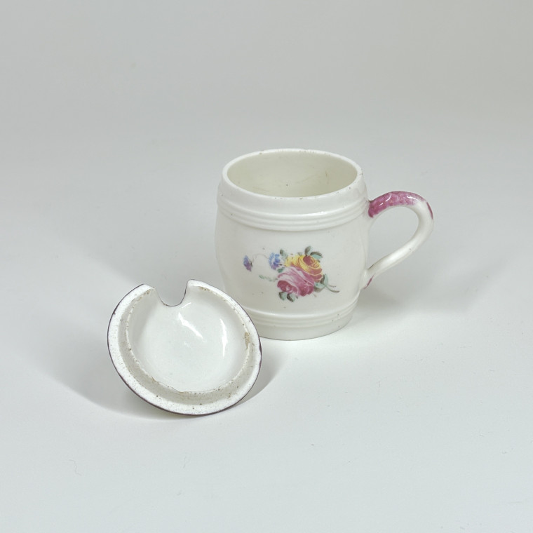 Moutardier en porcelaine de Mennecy - XVIIIe siècle