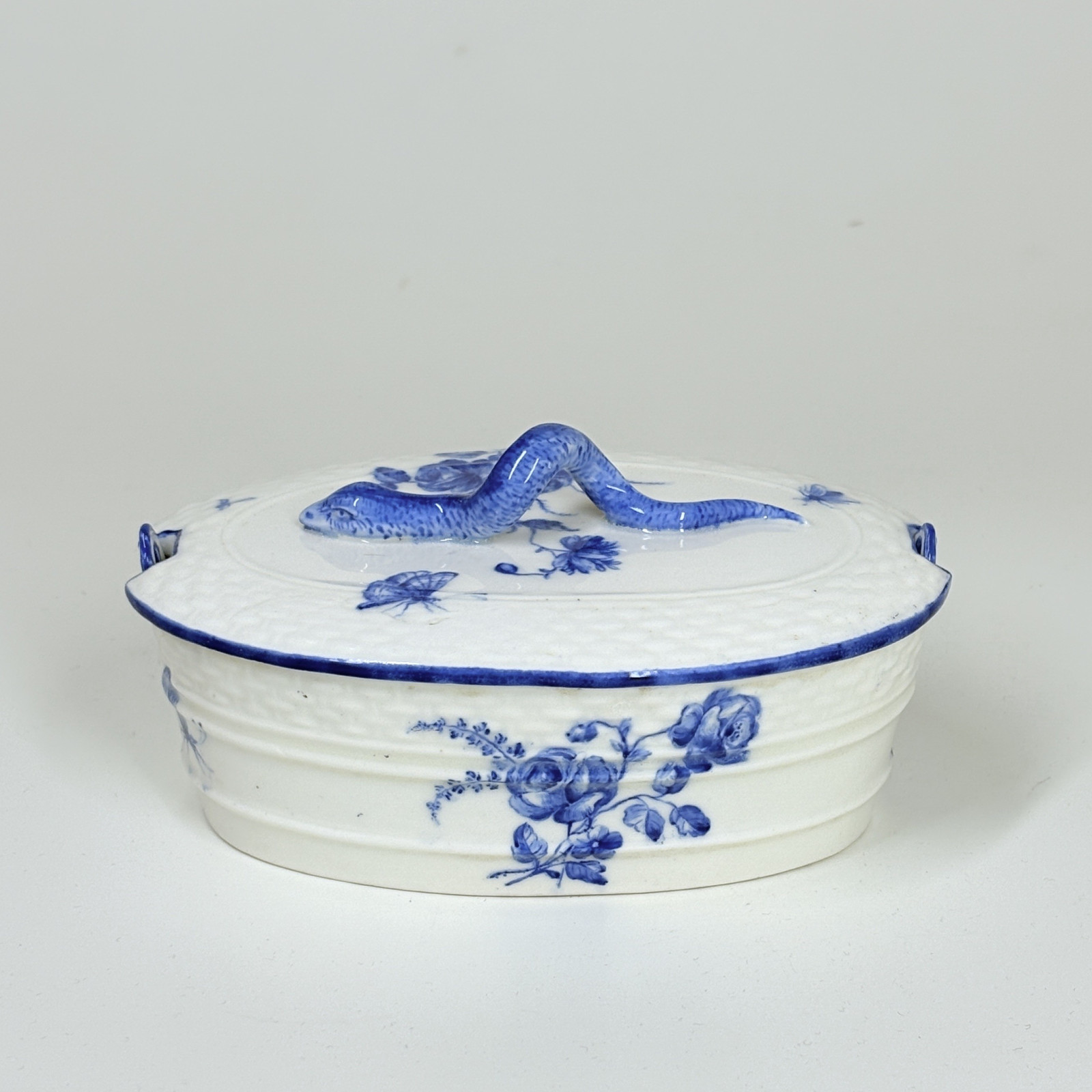 Beurrier en porcelaine tendre de Chantilly - XVIIIe siècle