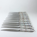 Suite de douze couteaux à manches en porcelaine de Mennecy - XVIIIe siècle
