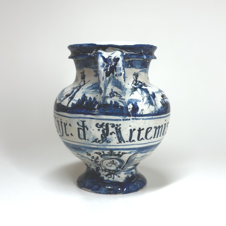 Chevrette armoriée en faïence de Savone - Fin du XVIIe siècle - VENDU