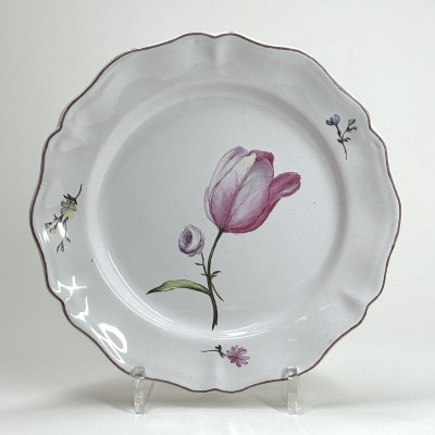 Assiette en faïence de Strasbourg - Haguenau  - XVIIIe siècle