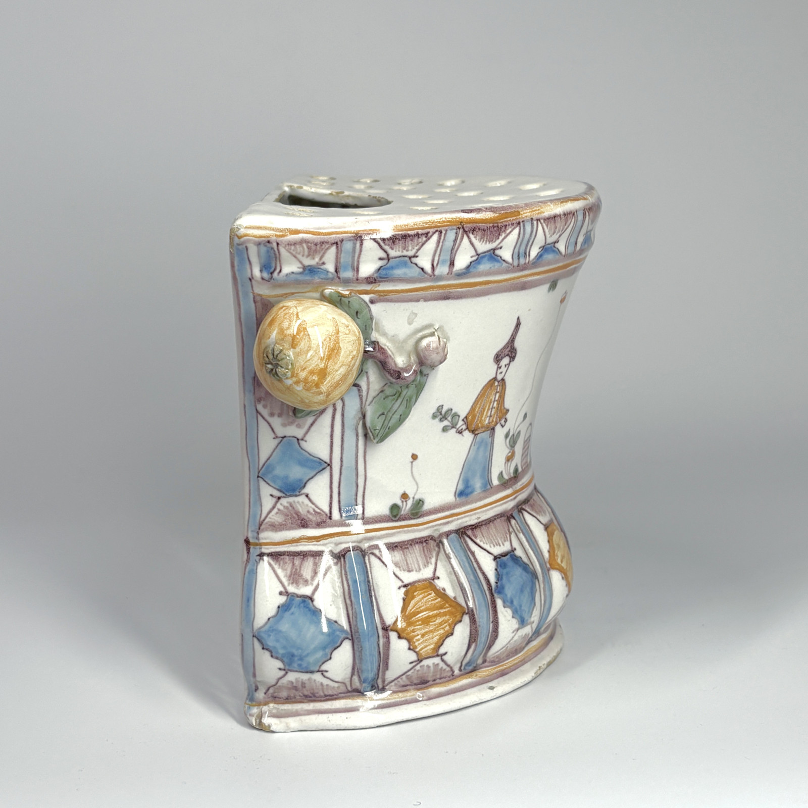 Moncaut earthenware flower vase (Southwest France) 18th century