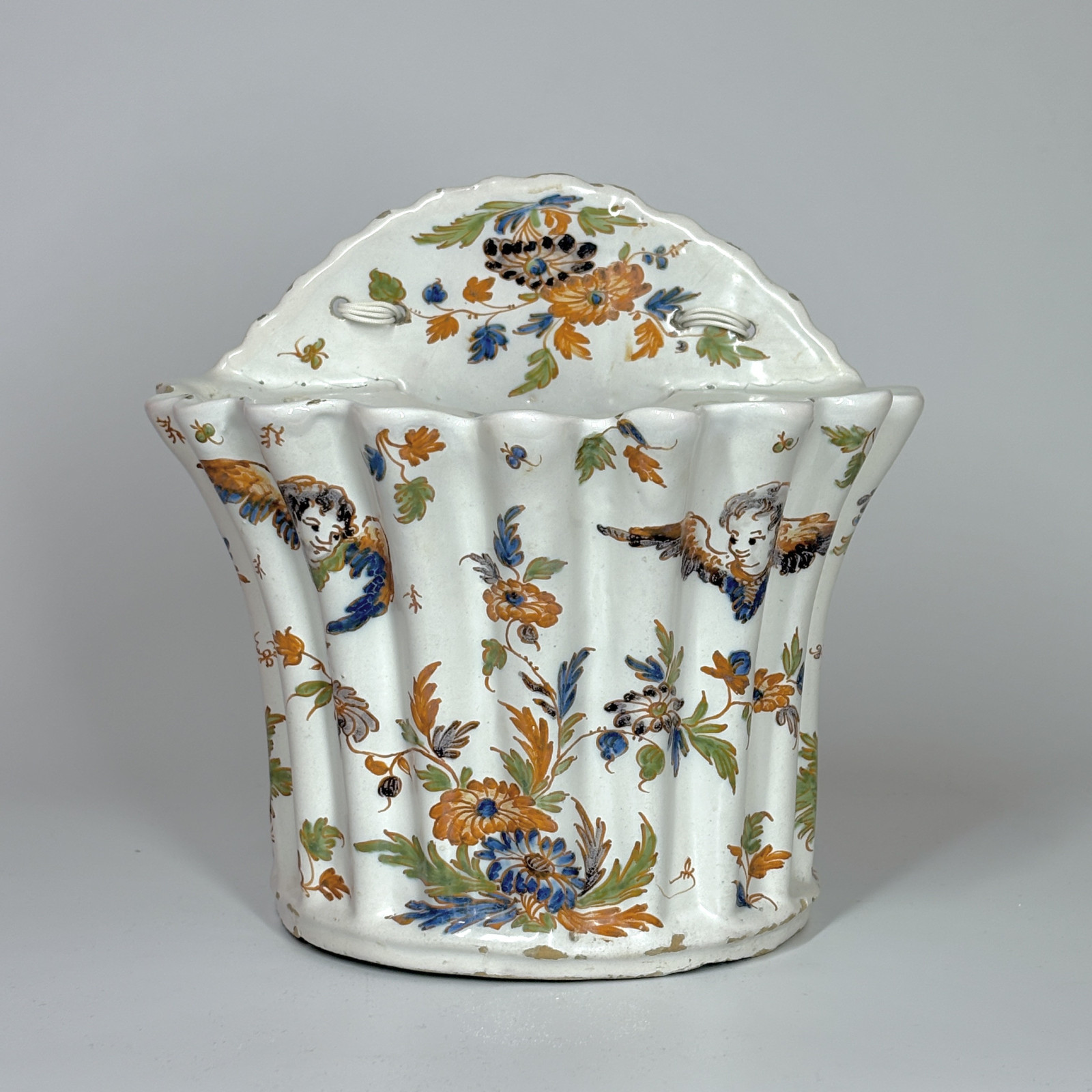 Large Lyon earthenwareFlower pick - Eighteenth century.