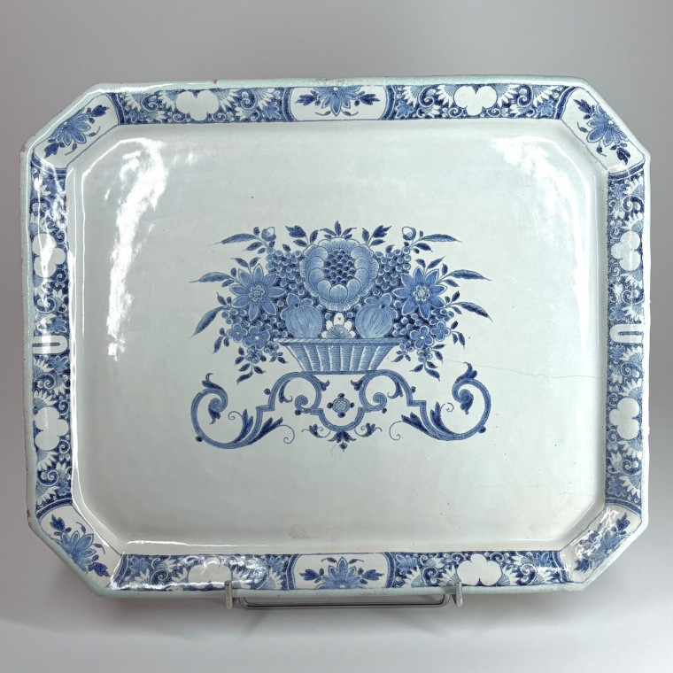 Rouen faience cabaret table top - First half of the 18th century