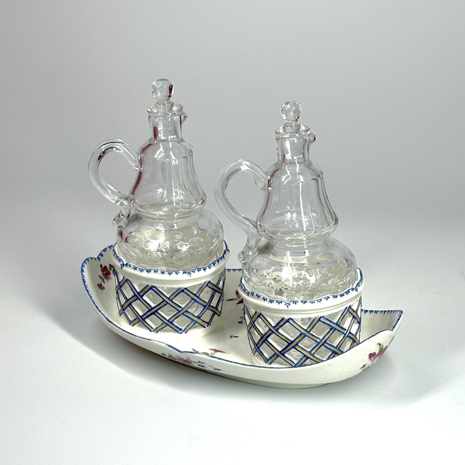 Mennecy porcelain oil cruet holder - 18th century