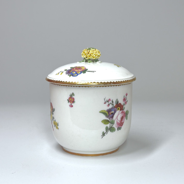 Calabre Sugar Bowl in Sèvres Porcelain - 18th Century