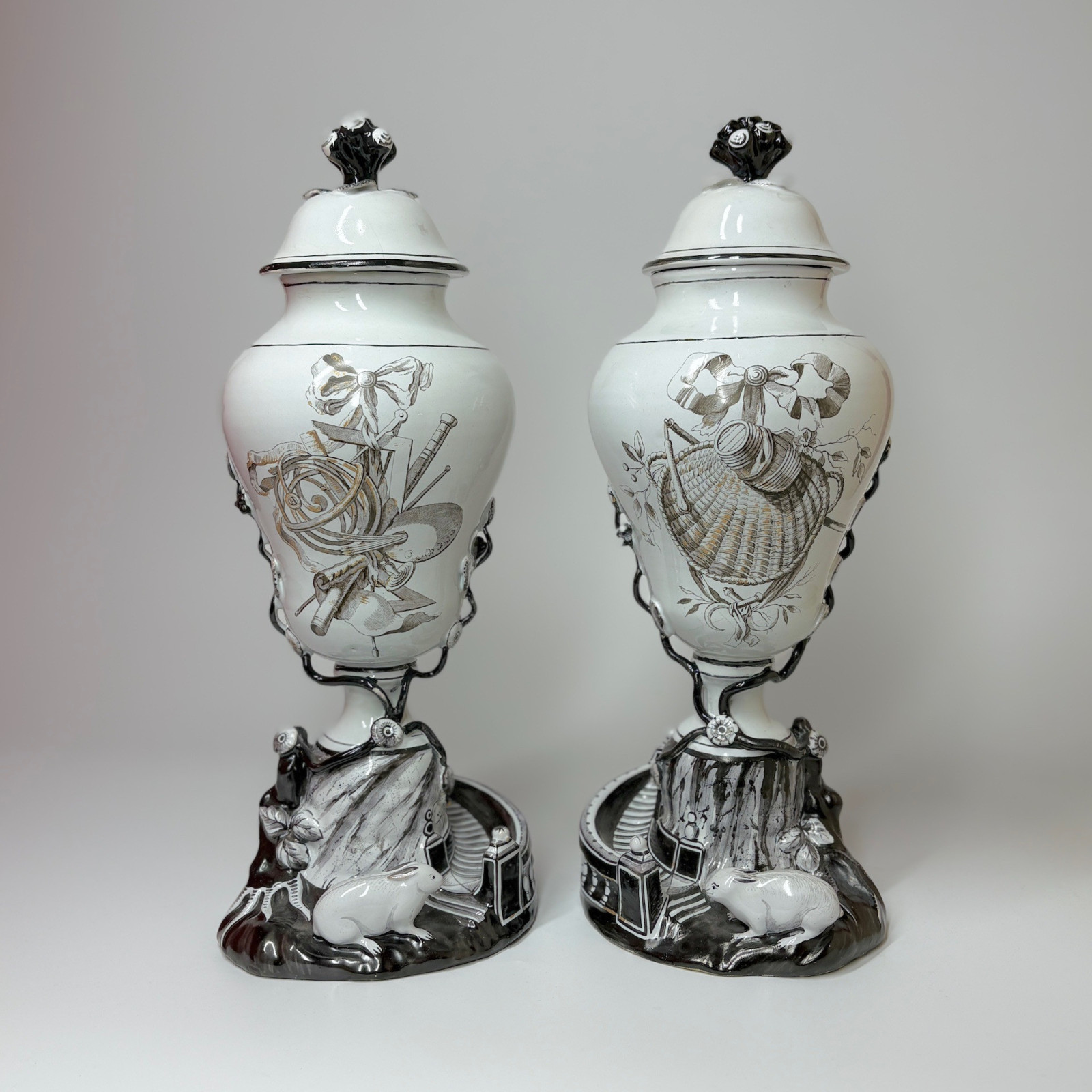 Pair of Marieberg Faience Vases (Sweden), 18th Century - Sold