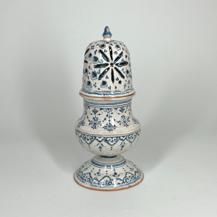 Southwest earthenware sugar shaker - Eighteenth century - Sold