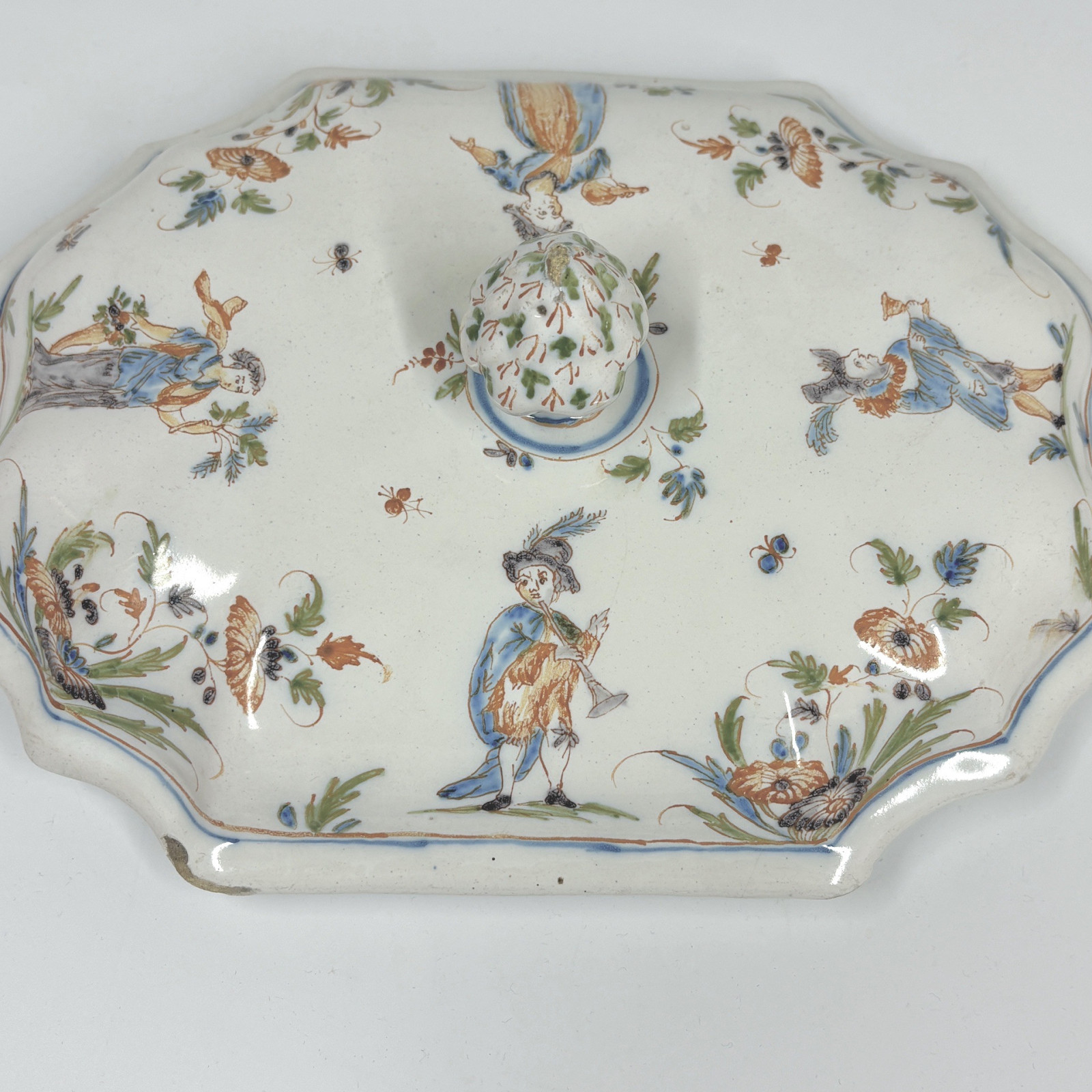 Terrine en faïence de Lyon - XVIIIe siècle