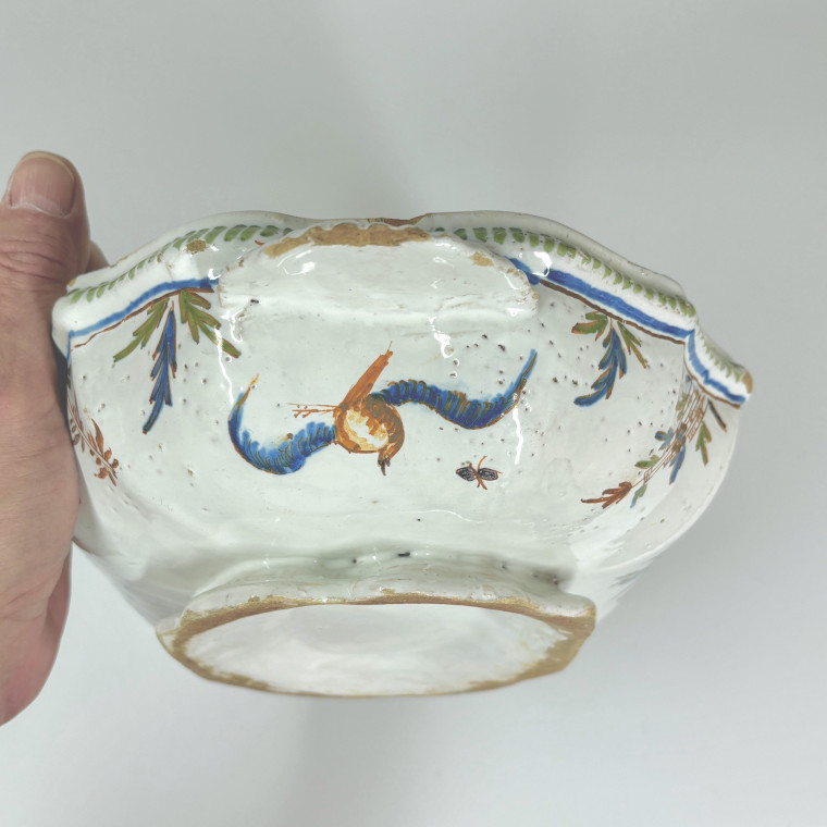 Terrine en faïence de Lyon - XVIIIe siècle