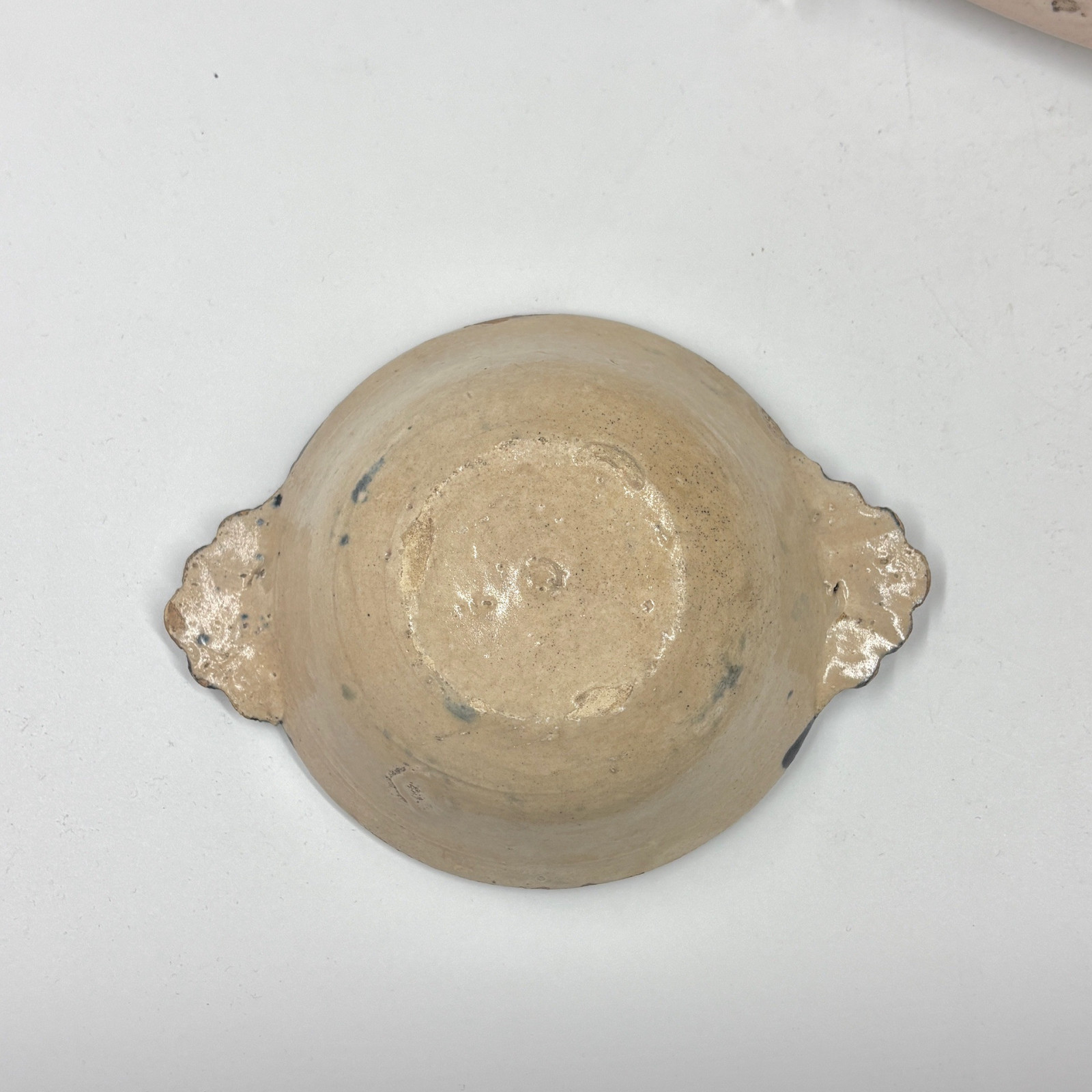 Un plat et une escudillas en faïence espagnole XVIe - XVIIe siècle - VENDU