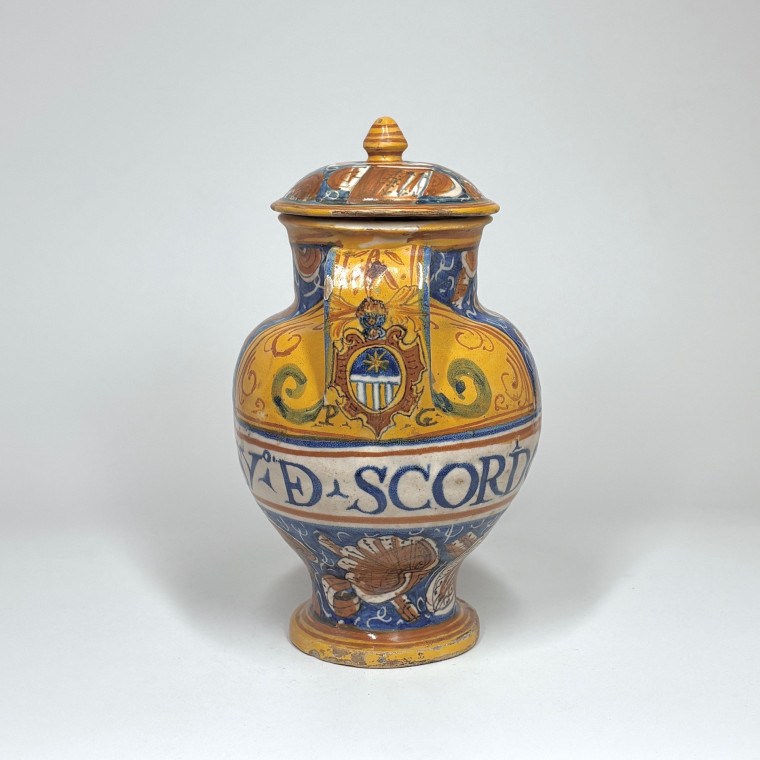 A seventeenth-century majolica pharmacy jar from Pesaro - SOLD