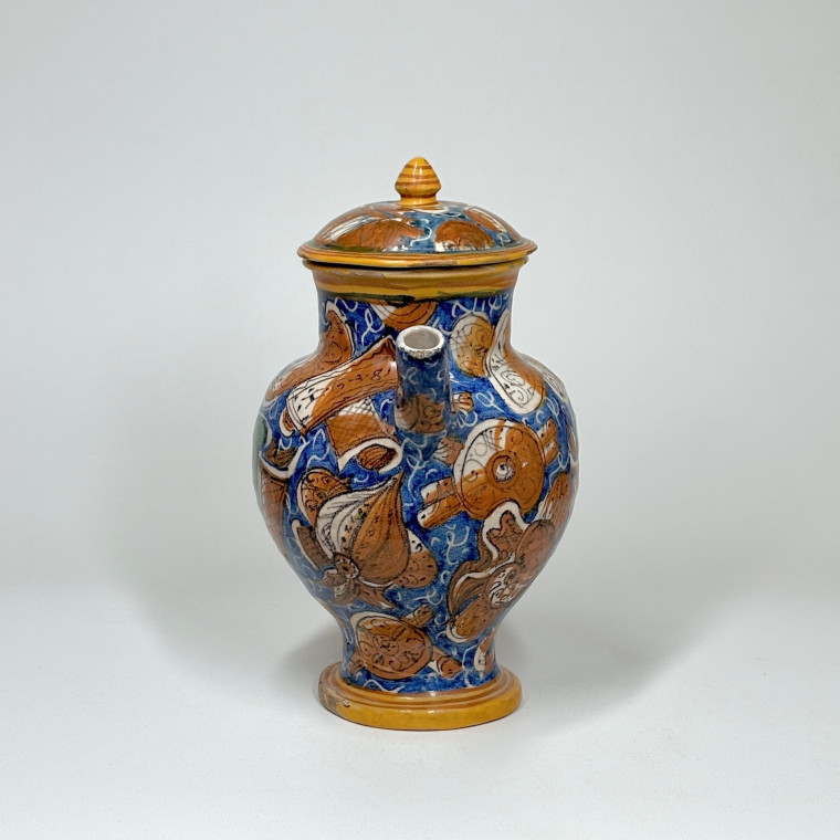 A seventeenth-century majolica pharmacy jar from Pesaro - SOLD