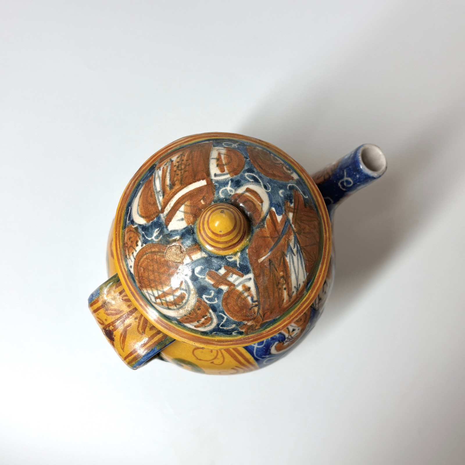 A seventeenth-century majolica pharmacy jar from Pesaro - SOLD