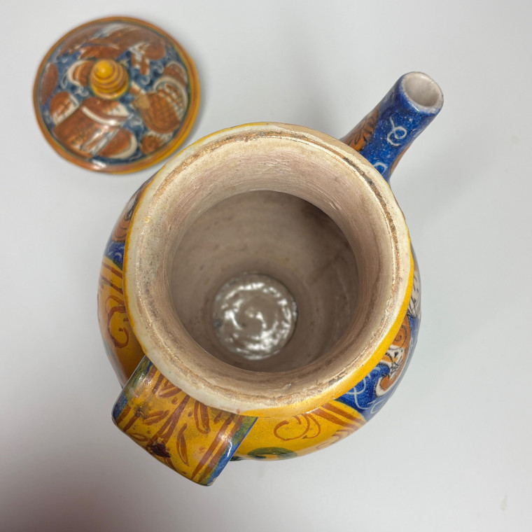 A seventeenth-century majolica pharmacy jar from Pesaro - SOLD