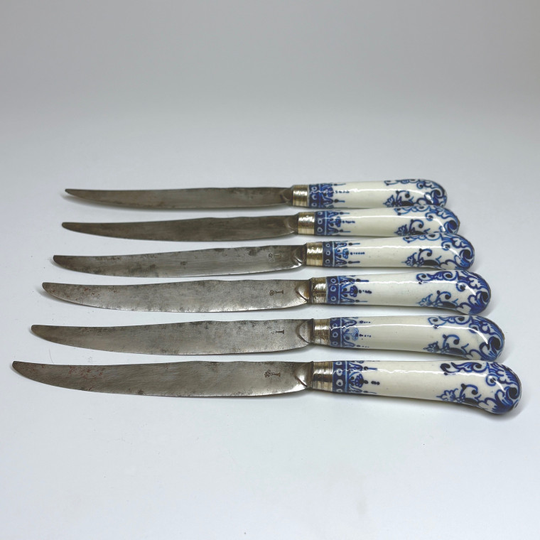 Set of Six Large Knives - Saint-Cloud Porcelain Handles - Eighteenth Century