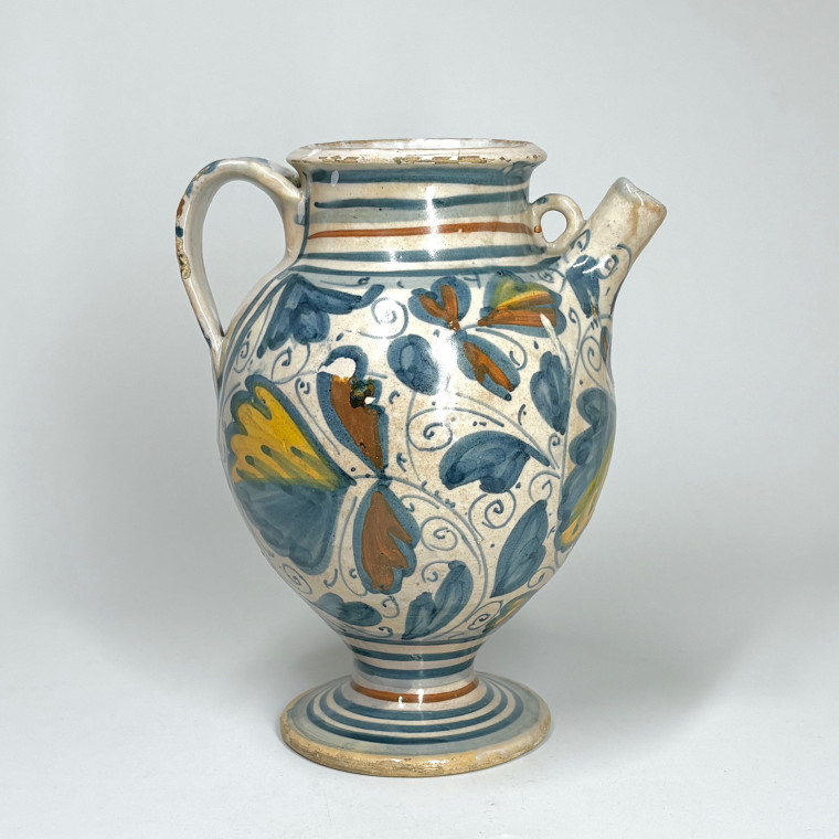 Lyon majolica apothecary's jar - Sixteenth century