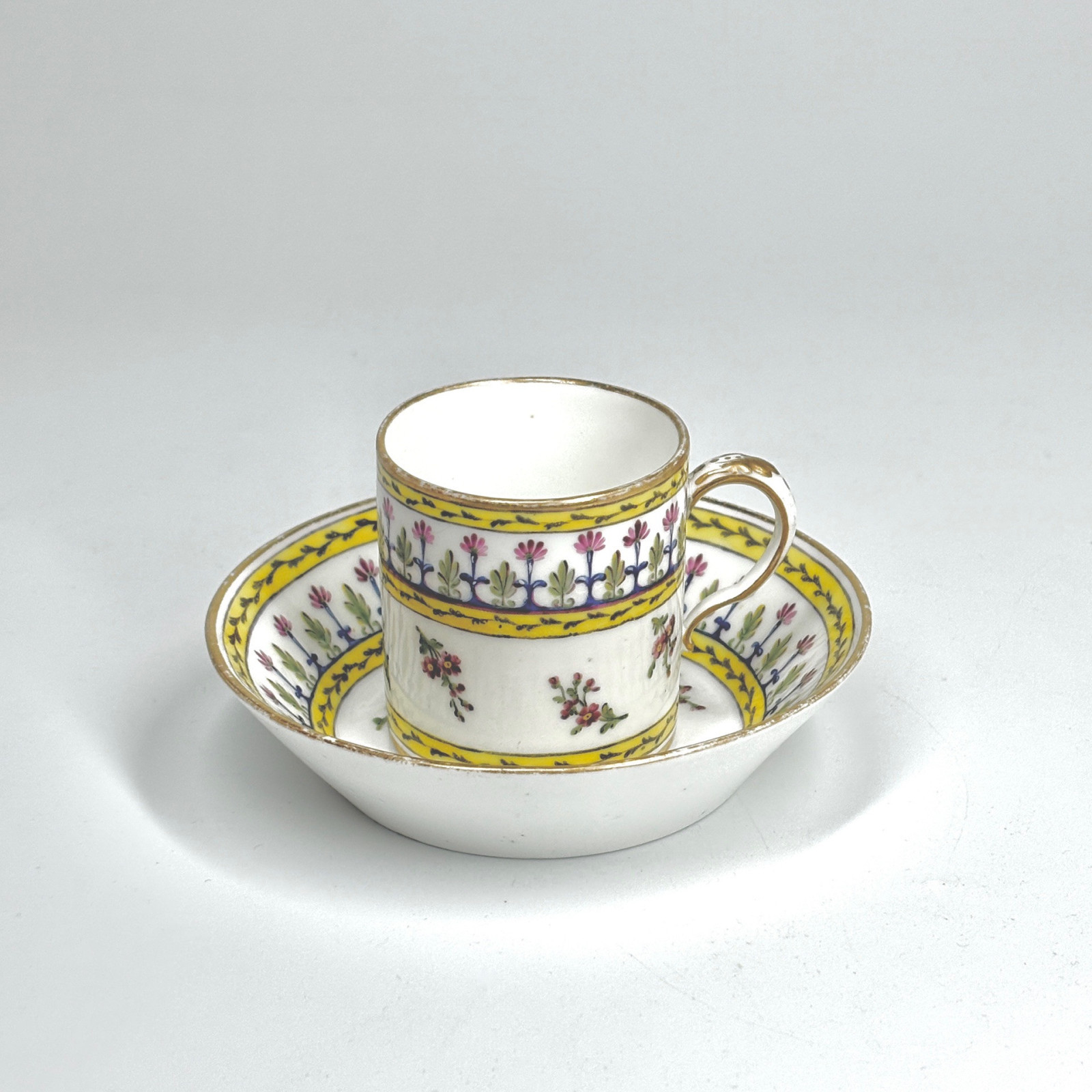 Sèvres porcelain cup and saucer - Eighteenth century