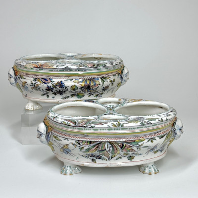 Pair of Lyon earthware  oil cruet stand - Eighteenth century