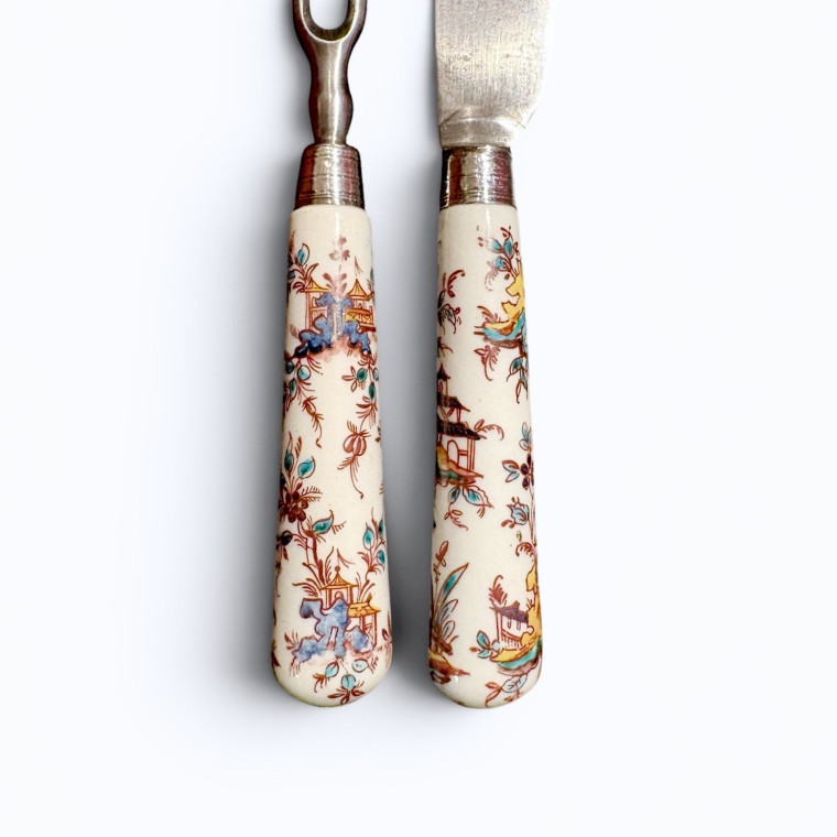 Saint-Cloud porcelain knife and fork - Eighteenth century