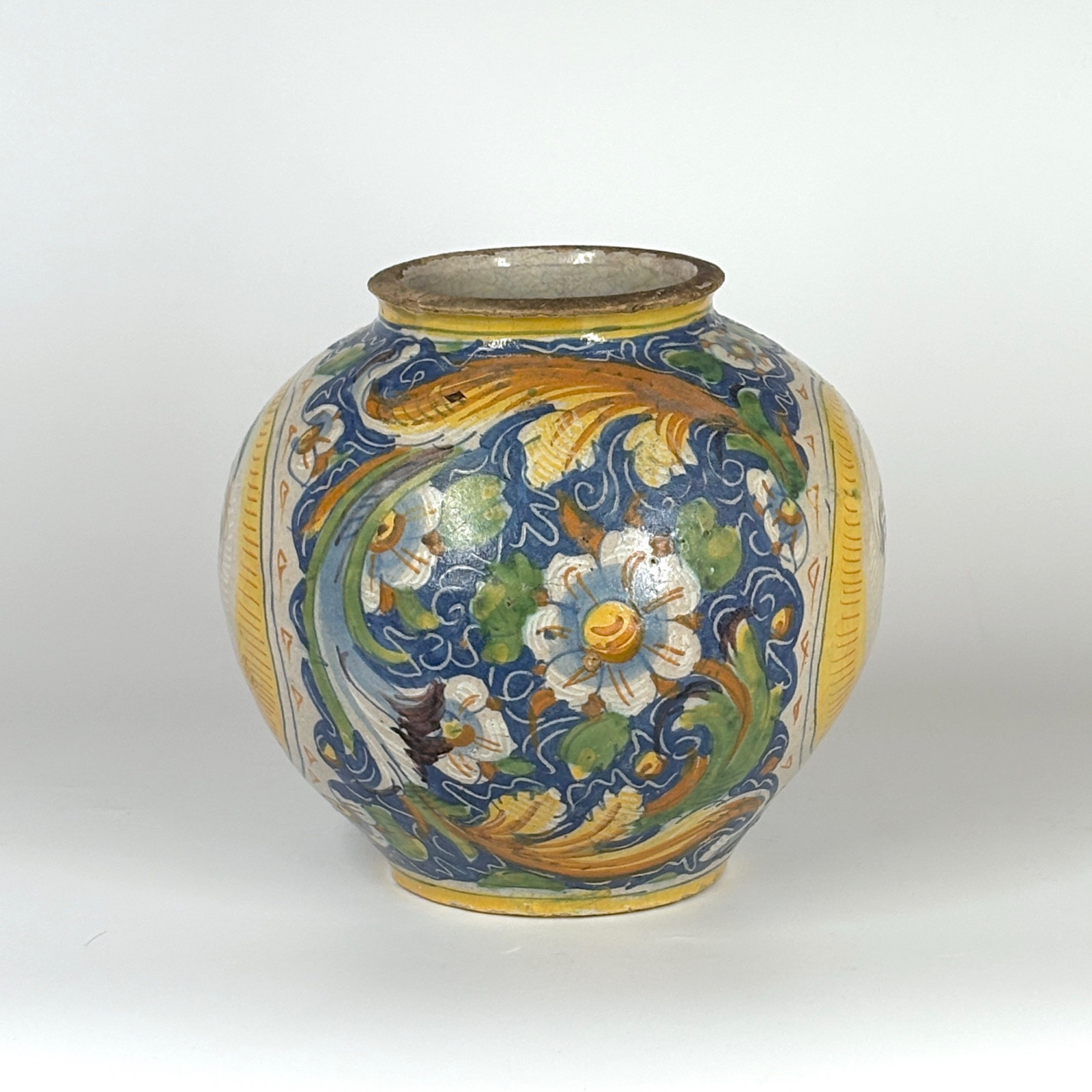 Venetian Majolica Ball Vase - Sixteenth Century