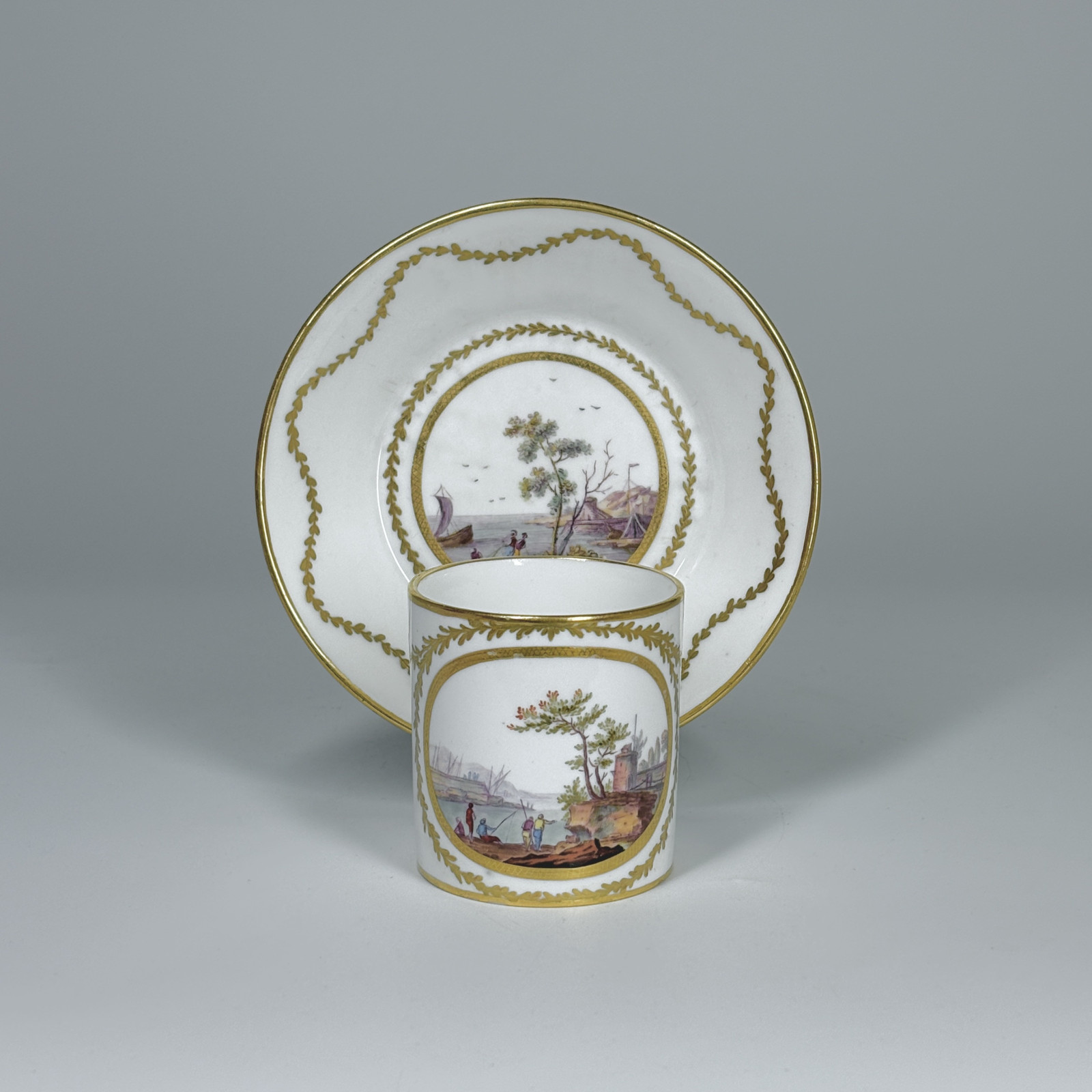 Tasse litron en porcelaine de Sèvres - XVIIIe siècle