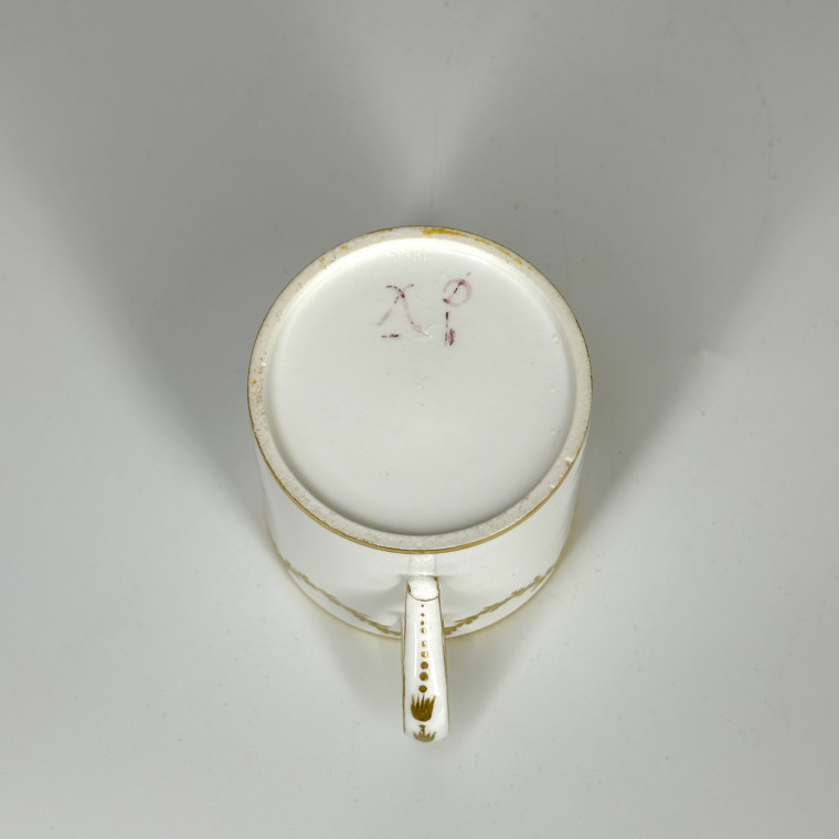 Tasse litron en porcelaine de Sèvres - XVIIIe siècle