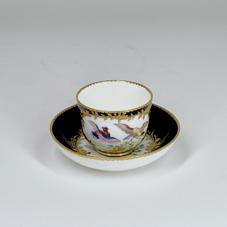 Tasse en porcelaine de Sèvres - XVIIIe siècle