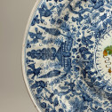 Grand plat à ombilic en faïence de Savone - XVIle siècle